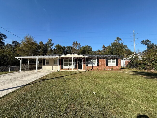 Primary Photo - 3059 O'Hara Dr N