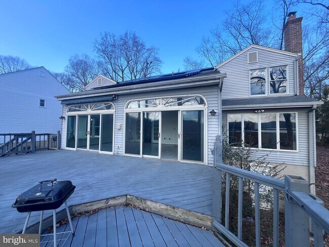 Building Photo - 3012 Cruiser Dr