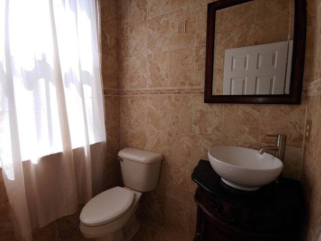 Building Photo - 3106 Shoma Dr