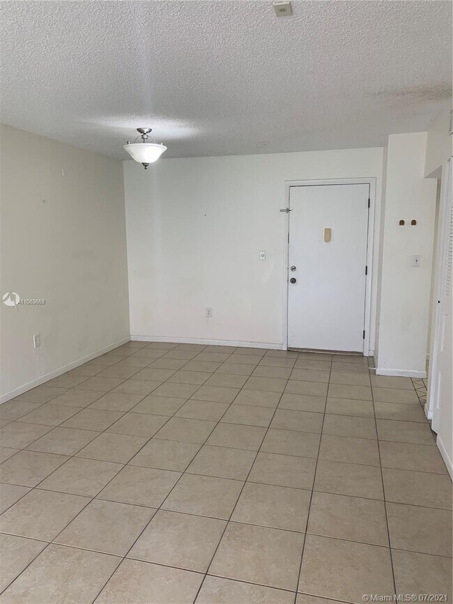 Building Photo - 8261 SW 128th St