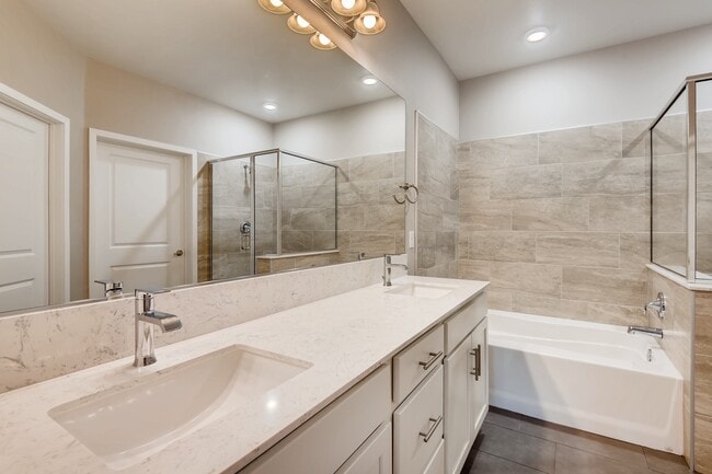 Building Photo - 845 Pantara Pl