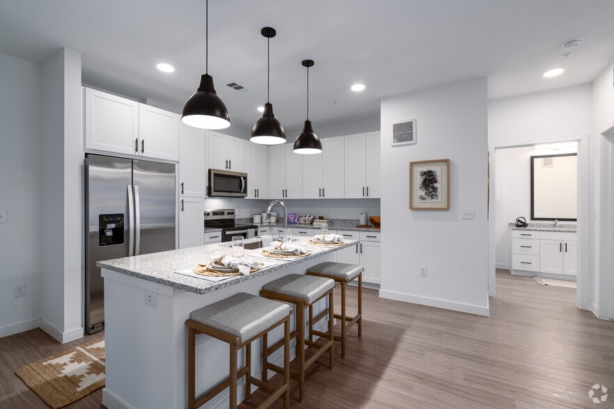 2BR, 2BA - 1171SF - Kitchen - Bluestem at Loyola