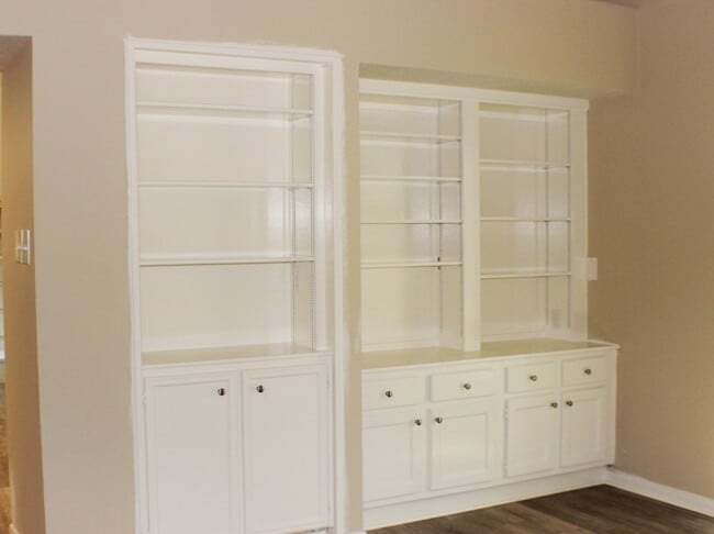 Building Photo - 16723 Clear Oak Way