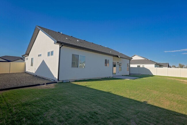 Building Photo - Kimberly - Single Family Home