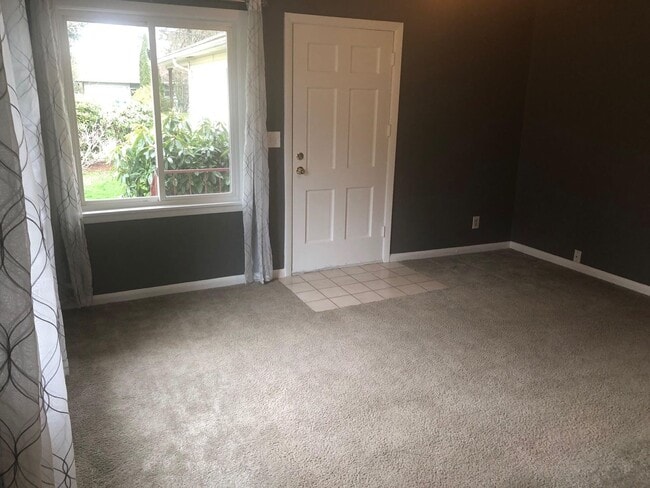 Building Photo - Lisa Johnson Duplex (LJ)