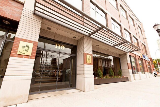 Building Photo - 110 Somerset St