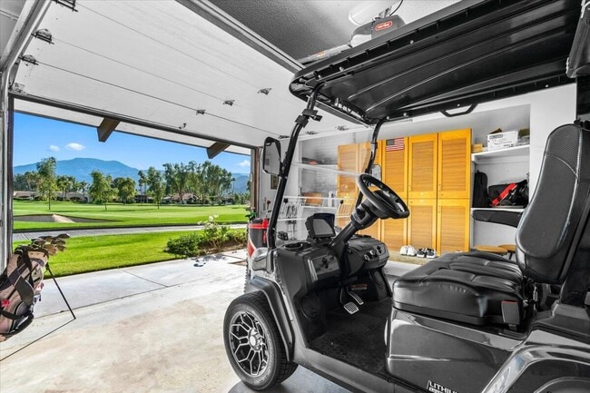 Building Photo - 48731 San Vicente St