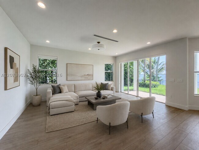 Building Photo - 5297 SW 183rd Ave
