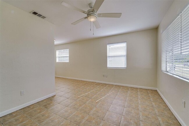 Building Photo - 3637 39th St N