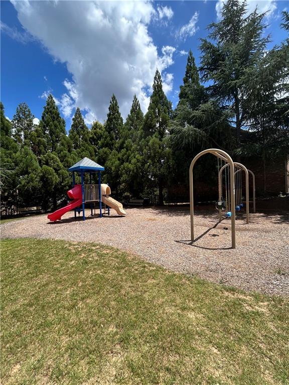 Building Photo - 3689 Union Park Dr