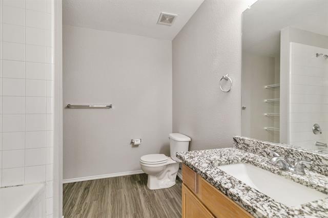 Building Photo - 2240 Northway