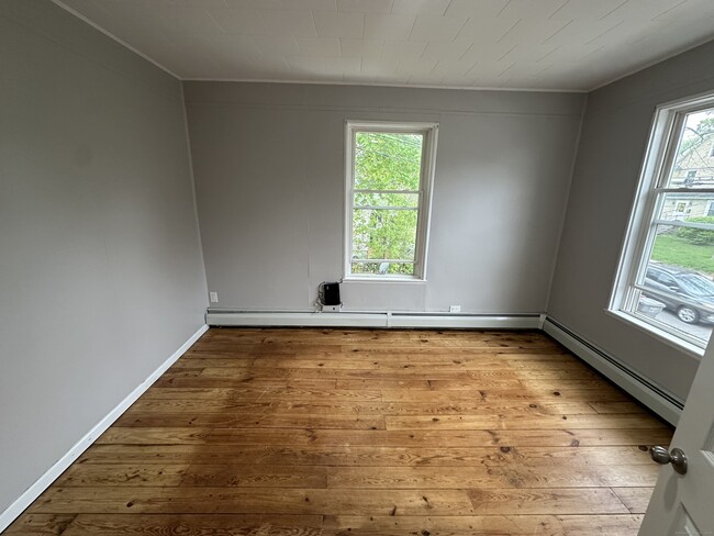 Building Photo - 224 Millville Ave