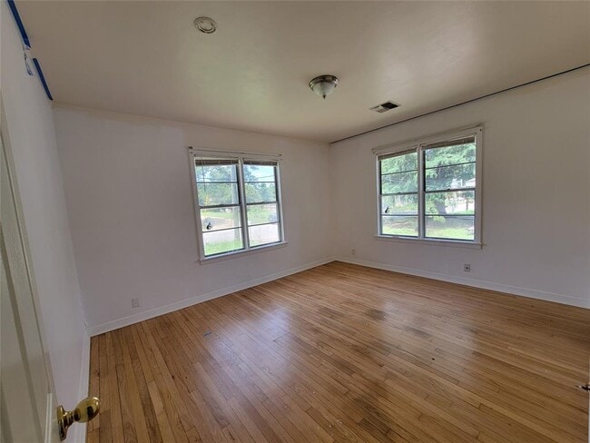 Building Photo - 411 W Mansfield St