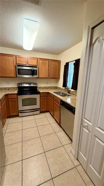 Building Photo - 5411 Limestone Ln