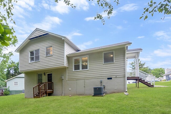 Building Photo - 2908 Buckthorne Ct