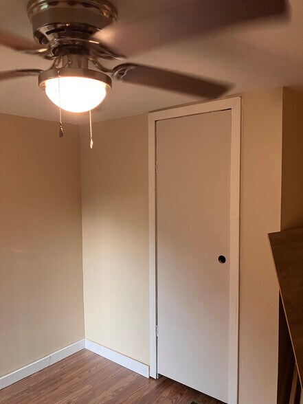 Building Photo - 2831 Oak Hill Cir
