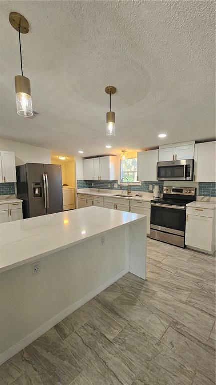 Building Photo - 12208 Glen Hill Dr