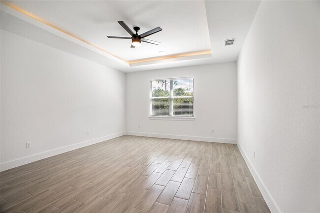 Building Photo - 24389 SW Kingsway Cir