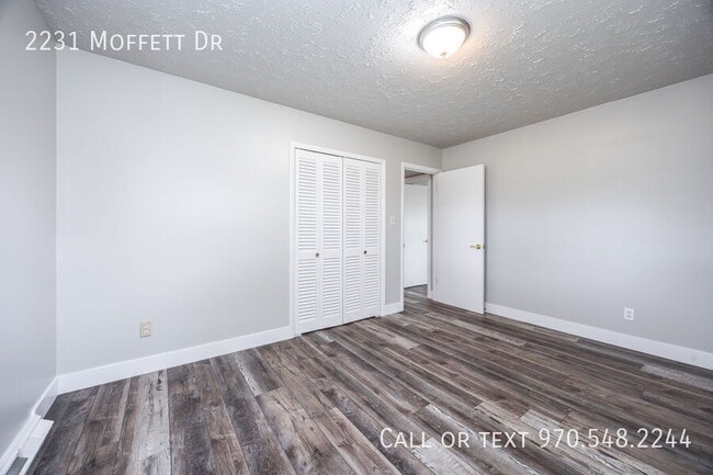 Building Photo - 2231 Moffett Dr