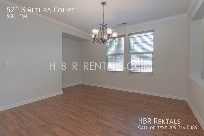 Building Photo - 521 S Altura Ct