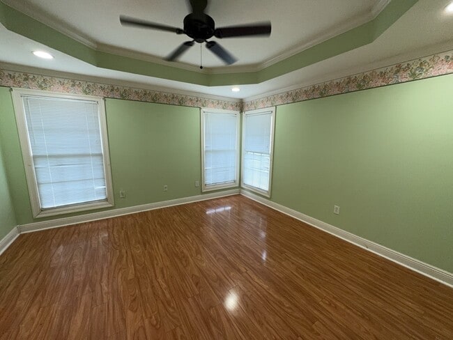 Building Photo - 103 Canter Cove