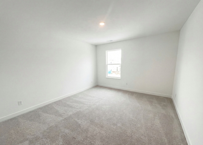 Building Photo - 2415 Fir Dr