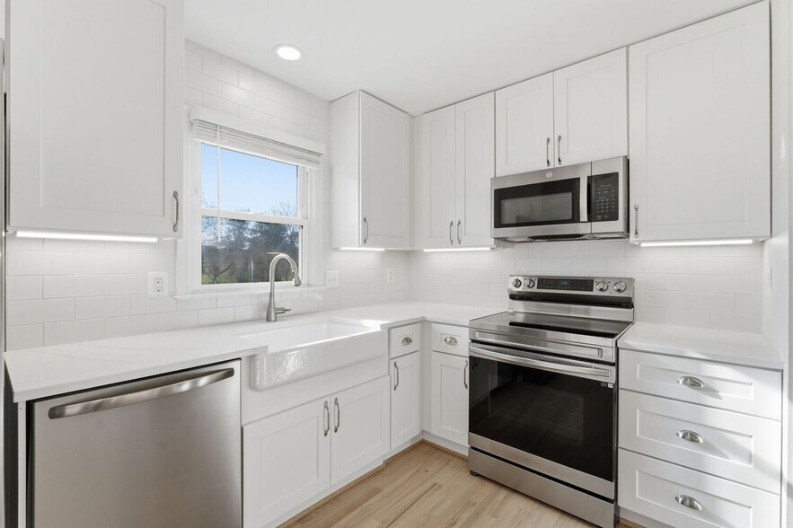Building Photo - 4508 Old Field Dr