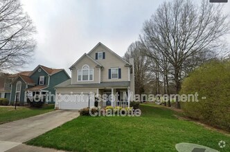 Building Photo - Newly renovated home in South Charlotte!