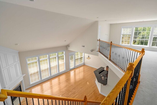 Building Photo - 217 Conservatory Drive