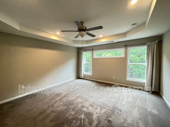 Building Photo - 3816 Thackary Dr