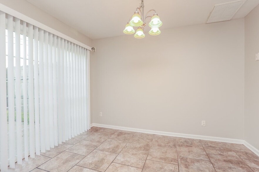 Building Photo - 4080 Nir Shreibman Blvd