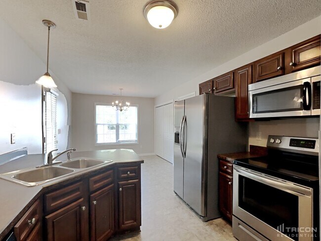 Building Photo - 81 Ashcott Dr