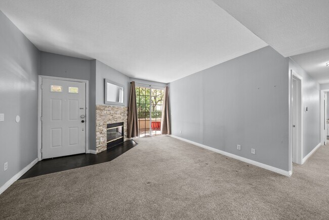 Building Photo - 24145 Del Monte Dr.