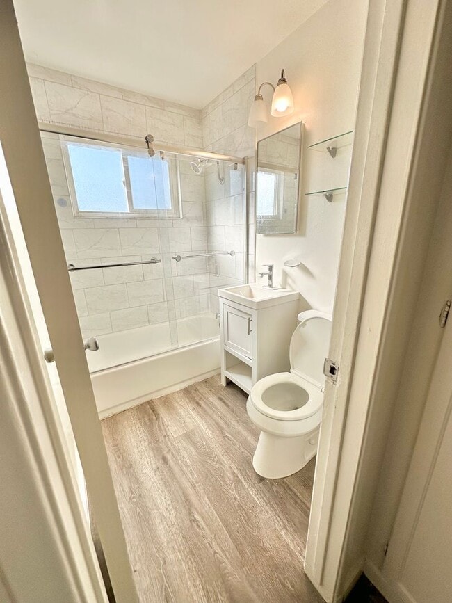 Building Photo - NANCY DRIVE DUPLEX