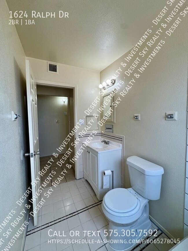 Building Photo - 1624 Ralph Dr