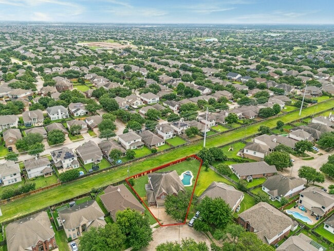 Building Photo - 26402 Larkspur Ridge Dr