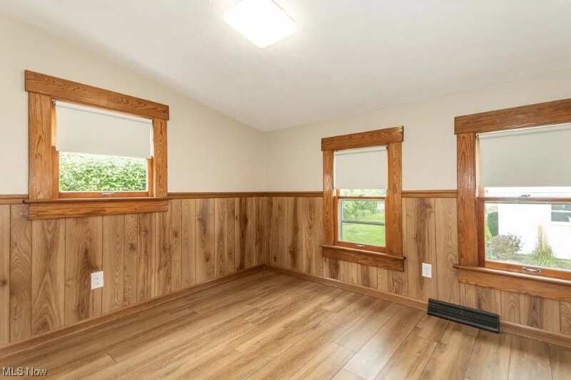 Building Photo - 38171 Wilson Ave