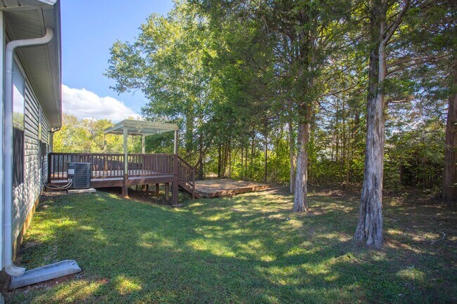 Building Photo - 5248 Sunsail Dr