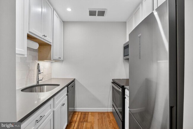 Building Photo - 8205 Grubb Rd