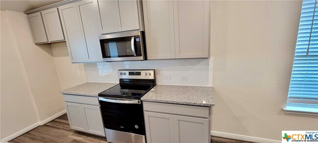 Building Photo - 1231 Meyers Mdw
