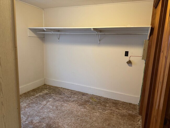 Building Photo - 3222 Perry Blizzard Rd