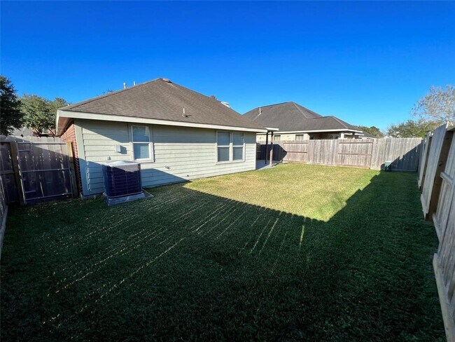 Building Photo - 6143 Galloway Ln