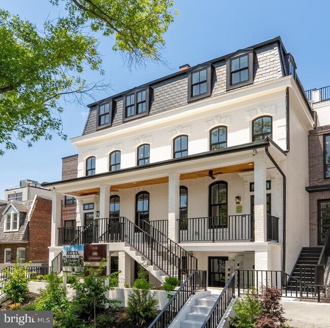Primary Photo - 733 Euclid St NW