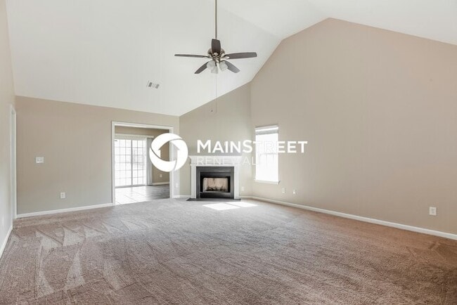 Building Photo - 4 Bedroom Pet-Friendly Home in Charlotte, ...
