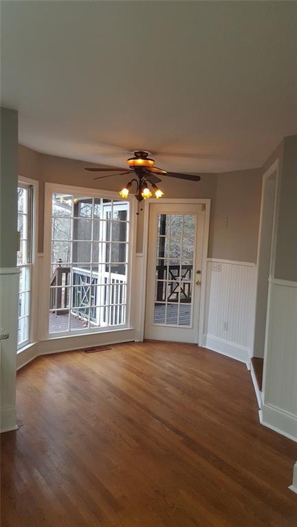 Building Photo - 3885 Waterford Dr