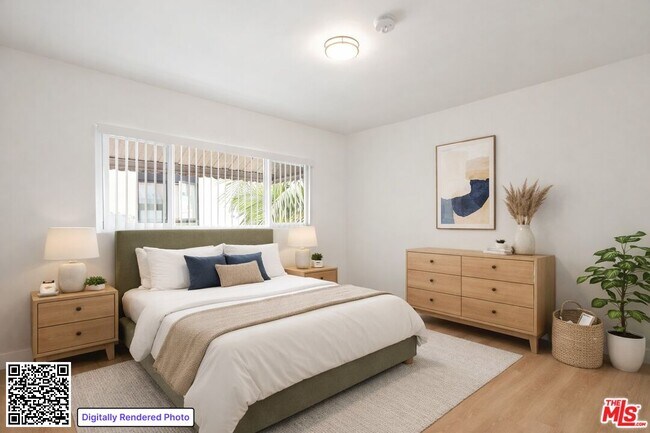 Building Photo - 8440 Willoughby Ave