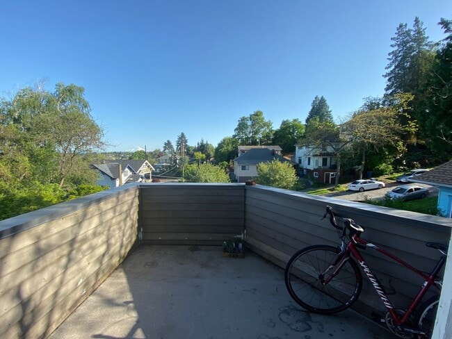 Building Photo - Ward Apartments LLC