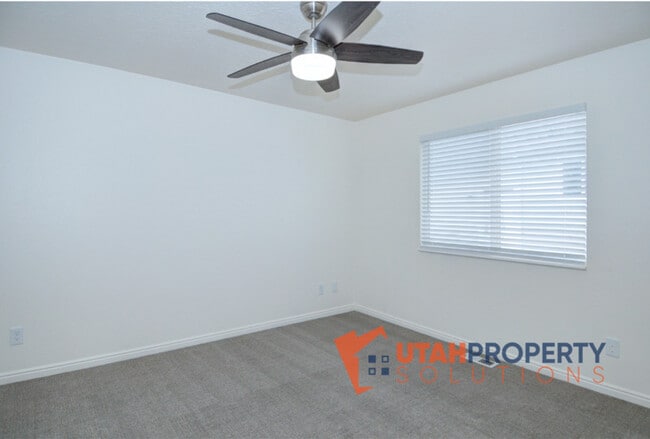 Building Photo - 7708 N Wyatt Earp Ave