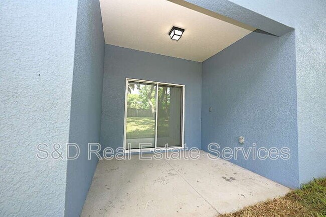 Building Photo - 1013 N Brunnell Pkwy