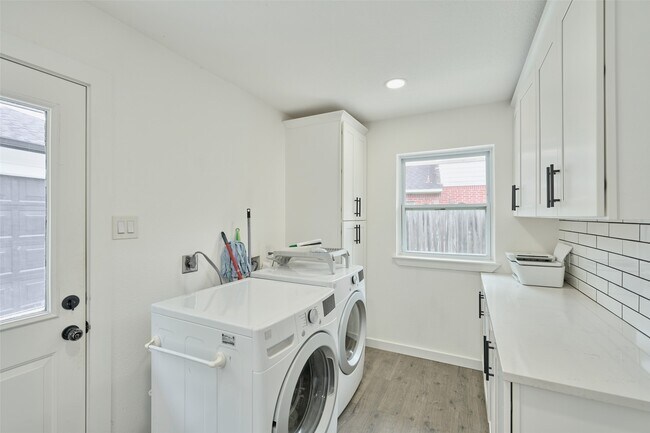 Building Photo - 3607 Hickory Hill Ln